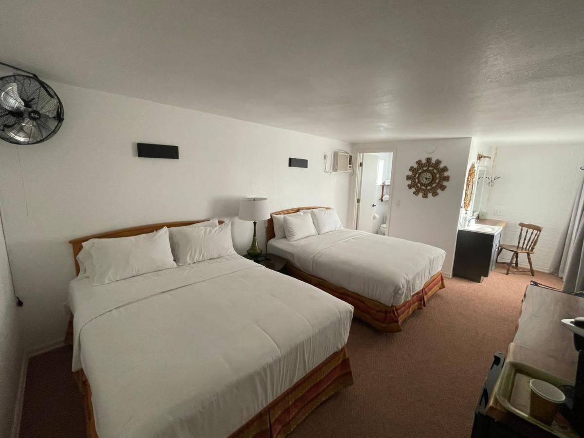 The Aztec & Creative Space Motel Seligman
